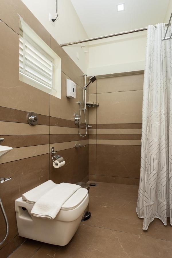 Esaa Airport Hotel Kochi Dış mekan fotoğraf
