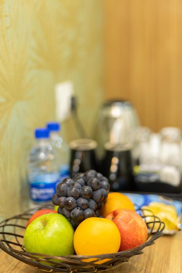 Esaa Airport Hotel Kochi Dış mekan fotoğraf