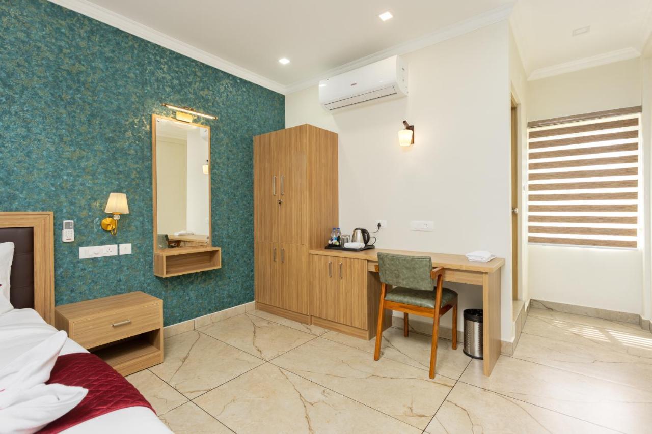 Esaa Airport Hotel Kochi Dış mekan fotoğraf