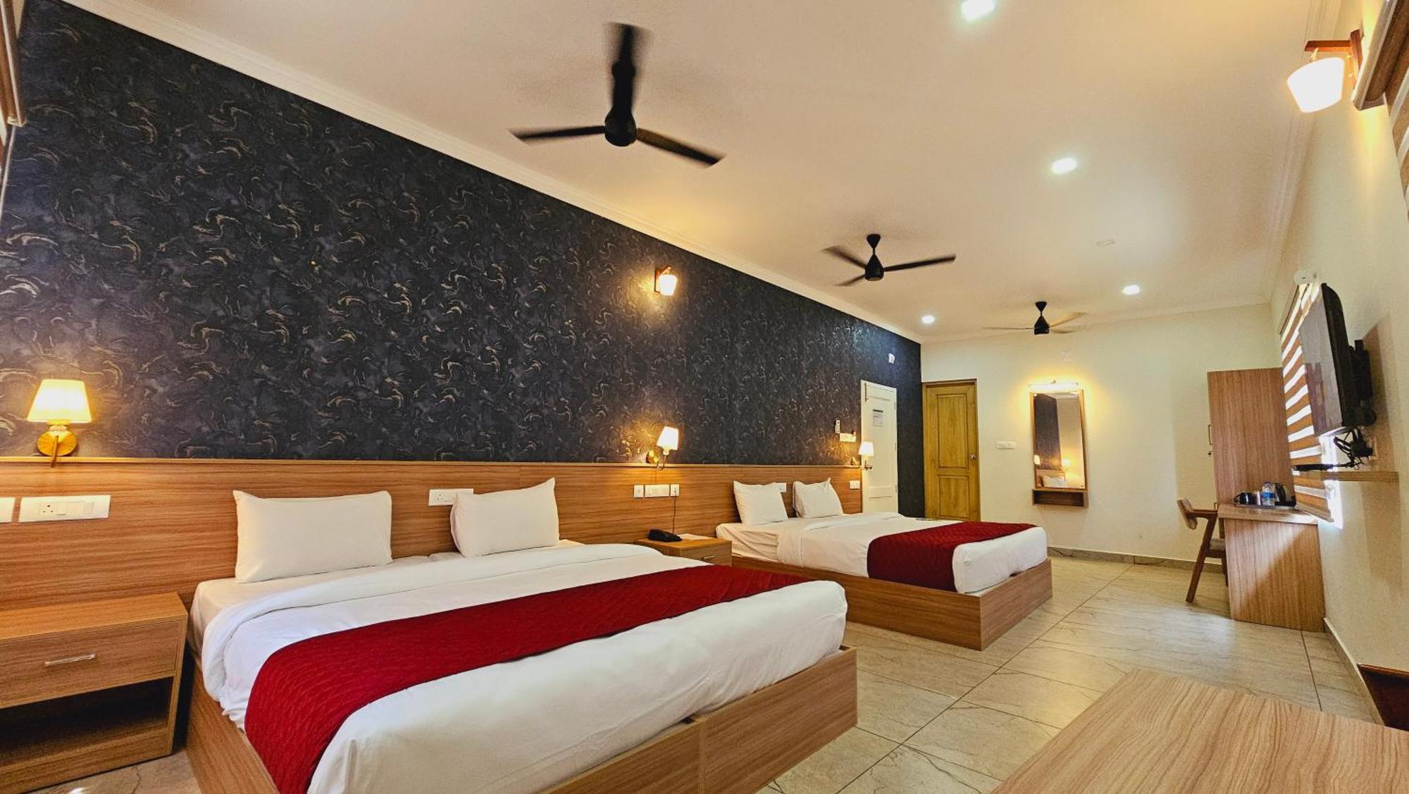 Esaa Airport Hotel Kochi Dış mekan fotoğraf