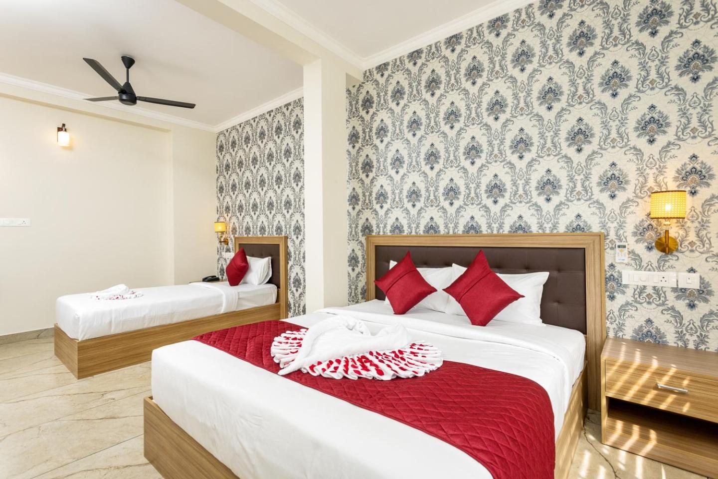 Esaa Airport Hotel Kochi Dış mekan fotoğraf
